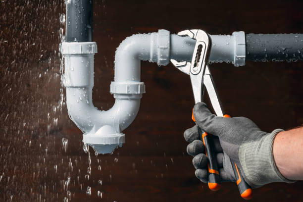 Professional Leak Detection technician working in Bayonne, NJ